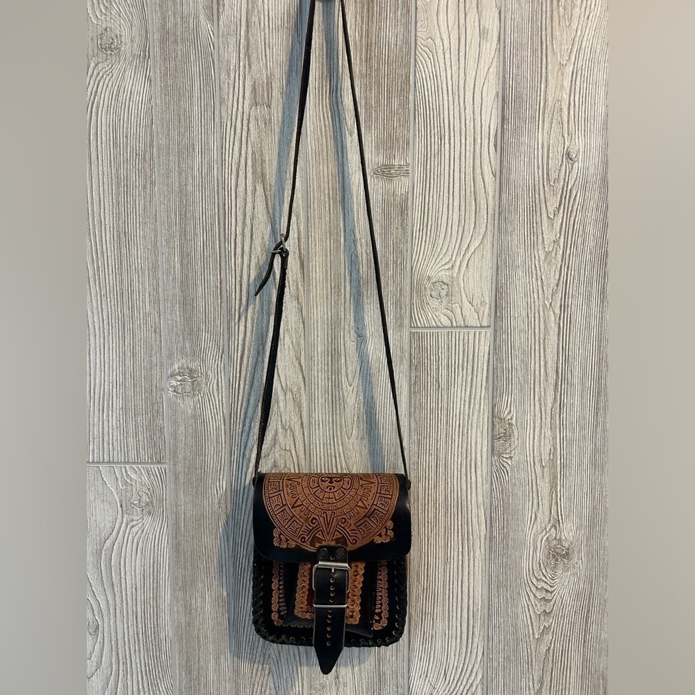 VINTAGE HAND TOOLED LEATHER Purse Bag Mexico Crossbody Adjustable Brown Boho - Picture 3 of 16